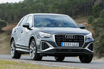 Audi Q2 35 TFSI 110 kW (150 CV) S tronic S line Todo terreno Gris Daytona efecto perla Exterior Lateral-Frontal 5 puertas
