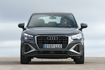 Audi Q2 35 TFSI 110 kW (150 CV) S tronic S line Todo terreno Gris Daytona efecto perla Exterior Frontal 5 puertas