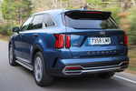 KIA Sorento 1.6 T-GDi PHEV Emotion P Luxury PHEV Todo terreno Gravity Blue Exterior Lateral-Posterior 5 puertas