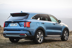 KIA Sorento 1.6 T-GDi PHEV Emotion P Luxury PHEV Todo terreno Gravity Blue Exterior Posterior-Lateral 5 puertas