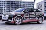 Audi Q4 Q4 e-tron Q4 e-tron (Camuflado) Todo terreno Exterior Frontal-Lateral 5 puertas