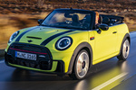 MINI MINI Cabrio John Cooper Works Autom&aacute;tico Cabrio John Cooper Works Descapotable Zesty Yellow Exterior Frontal-Lateral 2 puertas