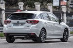 Subaru Impreza ecoHYBRID Executive Turismo Crystal White Pearl Exterior Posterior-Lateral 5 puertas