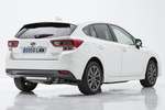 Subaru Impreza ecoHYBRID Executive Turismo Crystal White Pearl Exterior Posterior-Lateral 5 puertas