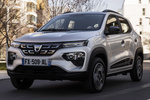 Dacia Spring Electric 45 (33 kW) Comfort Todo terreno Gris Rayo Exterior Frontal-Lateral 5 puertas