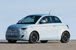 Fiat 500 500e 87 kW (118 CV) 500e Icon Turismo Azul Celestial Exterior Frontal-Lateral 2 puertas