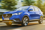 MG ZS ZS EV Luxury Todo terreno Regal Blue Exterior Frontal-Lateral 5 puertas