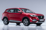 MG EHS EHS Plug-In Hybrid Luxury Todo terreno Phantom Red Exterior Lateral-Frontal 5 puertas