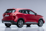 MG EHS EHS Plug-In Hybrid Luxury Todo terreno Phantom Red Exterior Posterior-Lateral 5 puertas