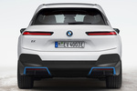 BMW iX xDrive40 Essence BMWi Blau Todo terreno Alpinweiss Exterior Posterior 5 puertas