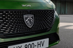 Peugeot 308 Gama 308 Hybrid GT Pack Hybrid Turismo Verde Olivine Exterior Parrilla 5 puertas