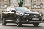 MG ZS ZS EV Luxury Todo terreno Pebble Black Exterior Lateral-Frontal 5 puertas