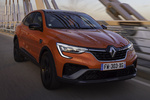 Renault Arkana TCe 103 kW (140 CV) EDC Micro H&iacute;brido R.S. Line Todo terreno Naranja Valencia Exterior Frontal-Lateral 5 puertas