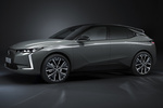 DS 4 E-TENSE 225 E-TENSE La Premi&egrave;re Turismo Lacquered Grey con Techo Negro Exterior Frontal-Lateral 5 puertas