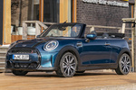 MINI MINI Cabrio Cooper S Autom&aacute;tico Cabrio Cooper S Sidewalk Descapotable Deep Laguna Exterior Frontal-Lateral 2 puertas