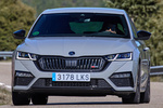 Skoda Octavia RS 2.0 TSI 180 kW (245 CV) DSG RS Turismo Plata Brillante Metalizado Exterior Frontal 5 puertas