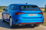 Skoda Octavia Combi RS 2.0 TSI 180 kW (245 CV) DSG Combi RS Turismo familiar Azul Race Metalizado Exterior Lateral-Posterior 5 puertas
