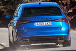 Skoda Octavia Combi RS 2.0 TSI 180 kW (245 CV) DSG Combi RS Turismo familiar Azul Race Metalizado Exterior Posterior 5 puertas