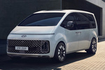 Hyundai Staria 2.2 CRDi 130 kW (177 CV) AT 9 plazas Premium 9 plazas Monovolumen Exterior Frontal-Lateral 5 puertas