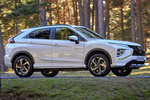 Mitsubishi Eclipse Cross PHEV Kaiteki+ 4WD PHEV Kaiteki+ Todo terreno Blanco Diamante metalizado Exterior Lateral-Frontal 5 puertas