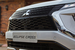 Mitsubishi Eclipse Cross PHEV Kaiteki+ 4WD PHEV Kaiteki+ Todo terreno Blanco Diamante metalizado Exterior Frontal 5 puertas