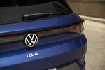 Volkswagen ID.4 150 kW (204 CV) 77 kWh 1st Max Todo terreno Azul Dusk Metalizado Negro Exterior Pilotos 5 puertas