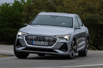 Audi e-tron Sportback 50 quattro Sportback S line Todo terreno Plata Florete metalizado Exterior Frontal-Lateral 5 puertas