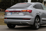 Audi e-tron Sportback 50 quattro Sportback S line Todo terreno Plata Florete metalizado Exterior Pilotos 5 puertas