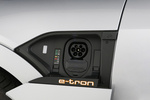 Audi e-tron Sportback 50 quattro Sportback S line con asientos deportivos S Todo terreno Interior Toma de recarga 5 puertas