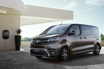 Toyota Proace Verso Electric Verso Electric Veh&iacute;culo comercial Exterior Toma de recarga 5 puertas