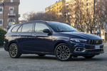 Fiat Tipo Gama Tipo Life Station Wagon Turismo familiar Exterior Lateral-Frontal 5 puertas