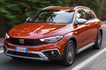 Fiat Tipo Cross Cross Turismo Naranja Paprika Exterior Frontal-Lateral 5 puertas