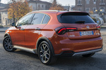 Fiat Tipo Cross Cross Turismo Naranja Paprika Exterior Lateral-Posterior 5 puertas