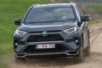 Toyota RAV4 Plug-in Hybrid Style Plus Plug-in Hybrid Todo terreno Bi-tono Gris Grafito Exterior Frontal-Lateral 5 puertas