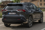 Toyota RAV4 Plug-in Hybrid Style Plus Plug-in Hybrid Todo terreno Bi-tono Gris Grafito Exterior Posterior-Lateral 5 puertas