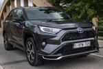 Toyota RAV4 Plug-in Hybrid Style Plus Plug-in Hybrid Todo terreno Bi-tono Gris Grafito Exterior Lateral-Frontal 5 puertas