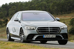 Mercedes-Benz Clase S 400 d 4MATIC AMG Line con Paquete Night Turismo Gris selenita metalizado Exterior Lateral-Frontal 4 puertas