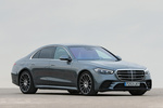 Mercedes-Benz Clase S 400 d 4MATIC AMG Line con Paquete Night Turismo Gris selenita metalizado Exterior Lateral-Frontal 4 puertas