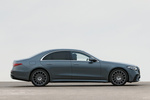 Mercedes-Benz Clase S 400 d 4MATIC AMG Line con Paquete Night Turismo Gris selenita metalizado Exterior Lateral 4 puertas