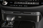Lexus LS 500h AWD Luxury L-Aniline Turismo Interior Mandos salpicadero 4 puertas