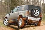 Land Rover Defender 110 P400 AWD Auto MHEV 110 First Edition Todo terreno Gondwana Stone con Techo Negro Exterior Lateral-Posterior 5 puertas