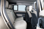Land Rover Defender 110 P400 AWD Auto MHEV 110 First Edition Todo terreno Interior Asientos 5 puertas