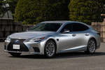 Lexus LS 500h AWD Luxury Advanced Drive Turismo Iridio Sonic Exterior Frontal-Lateral 4 puertas