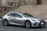 Lexus LS 500h AWD Luxury Advanced Drive Turismo Iridio Sonic Exterior Lateral-Frontal 4 puertas