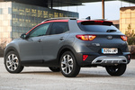 KIA Stonic GT Line MHEV GT Line Todo terreno Perennial Grey / Tan Orange Exterior Lateral-Posterior 5 puertas