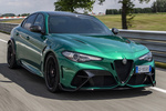 Alfa Romeo Giulia GTA GTA Turismo Verde Montreal Exterior Lateral-Frontal 4 puertas