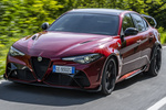 Alfa Romeo Giulia GTAm GTAm Turismo Rojo Etna Exterior Frontal-Lateral 4 puertas