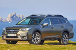 Subaru Outback 2.5i Lineartronic Touring Turismo familiar Autumn Green Metallic Exterior Frontal-Lateral 5 puertas