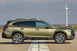 Subaru Outback 2.5i Lineartronic Touring Turismo familiar Autumn Green Metallic Exterior Lateral 5 puertas