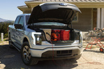 Ford F-150 Gama F-150 Lightning Lightning XLT Pick up Exterior Toma de recarga 4 puertas